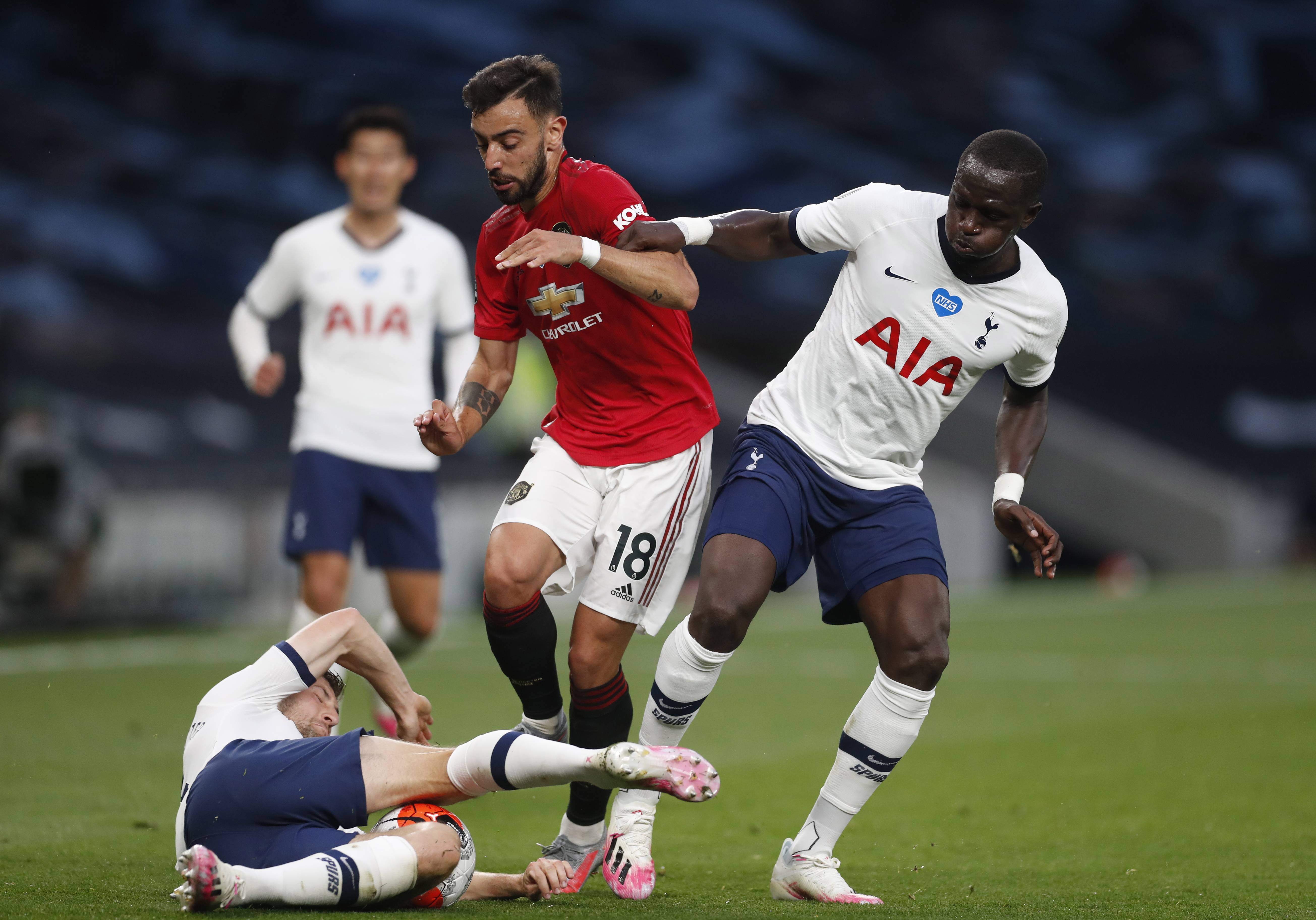 一位年轻球 一位年轻球